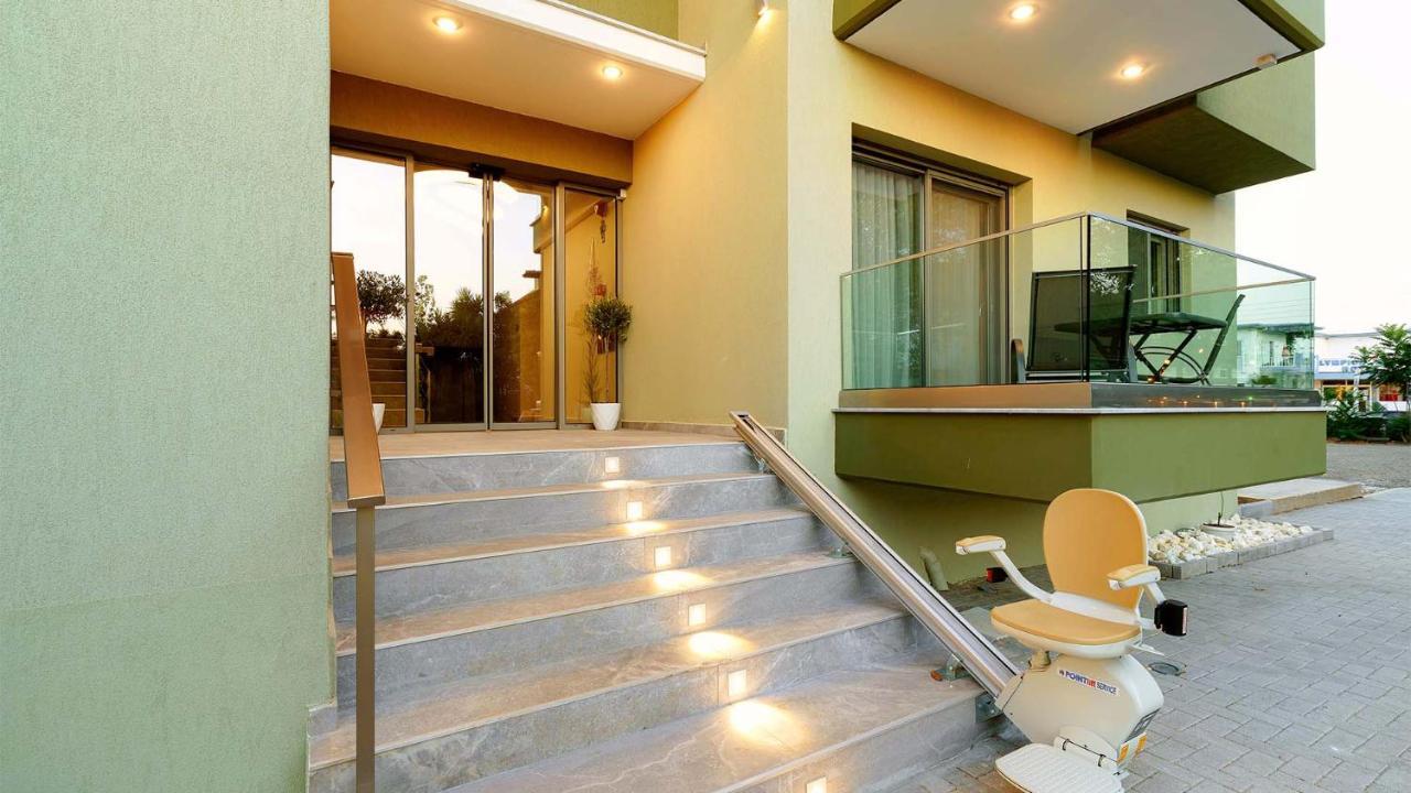 Estelle Family Luxury Apartments & Suites Геракіні Екстер'єр фото