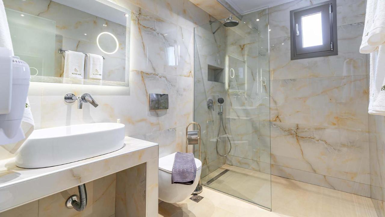 Estelle Family Luxury Apartments & Suites Геракіні Екстер'єр фото
