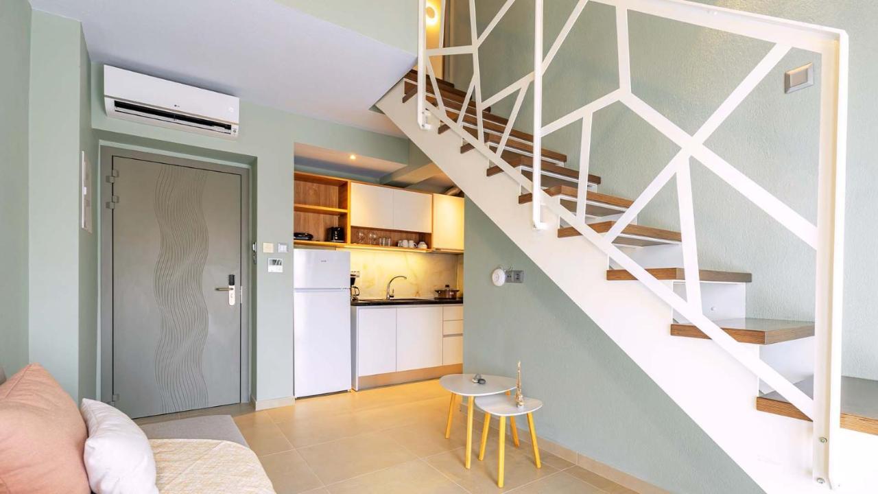 Estelle Family Luxury Apartments & Suites Геракіні Екстер'єр фото