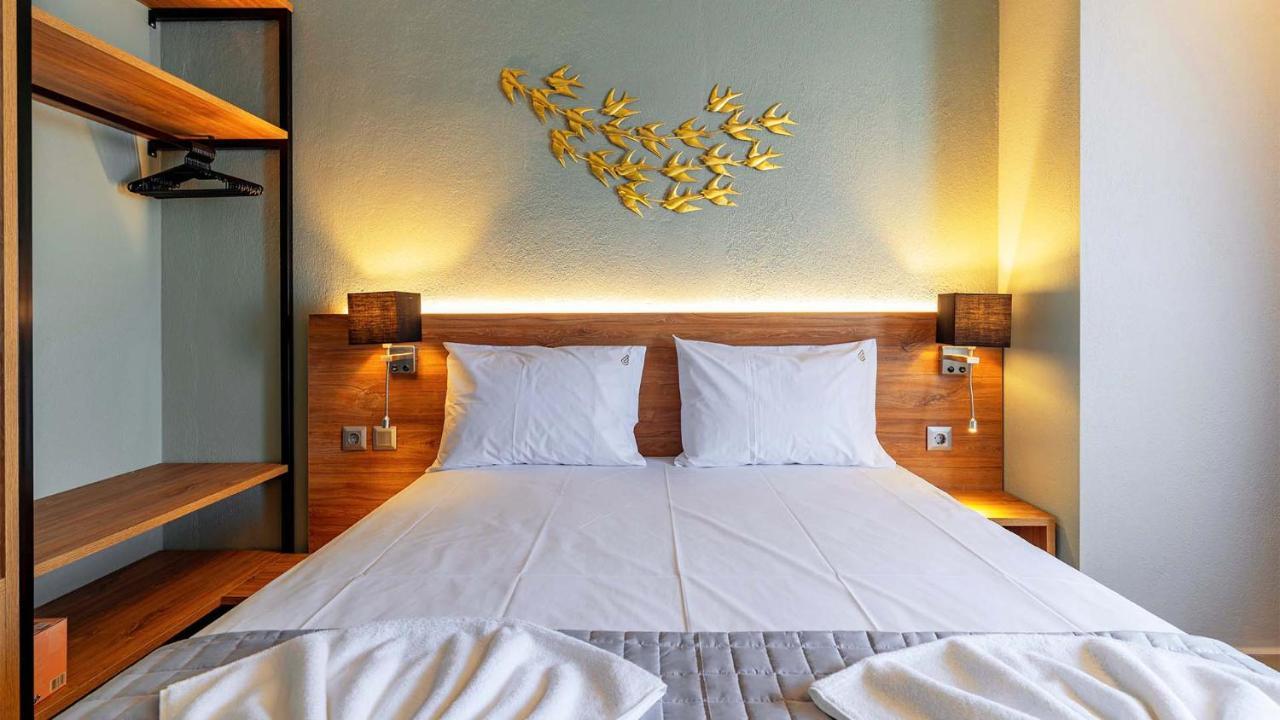 Estelle Family Luxury Apartments & Suites Геракіні Екстер'єр фото